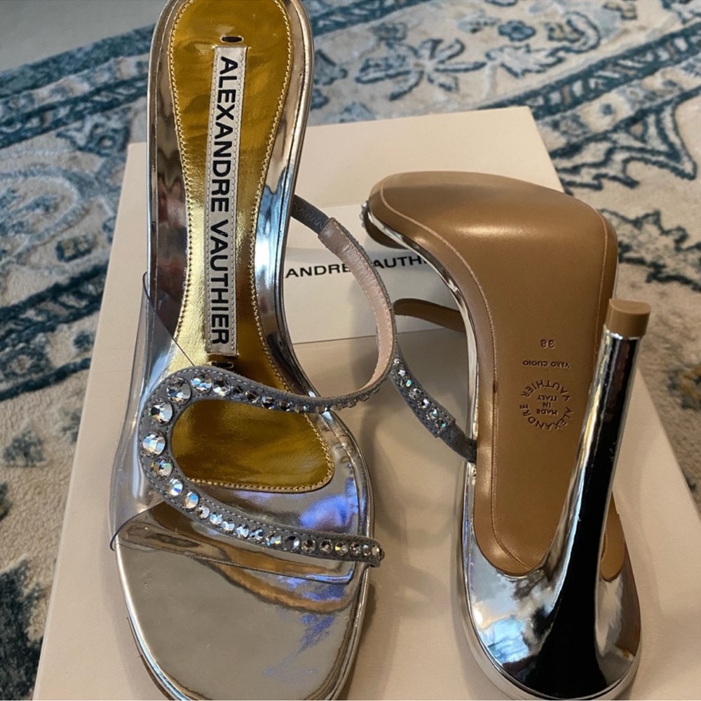 New Alexander Vauthier